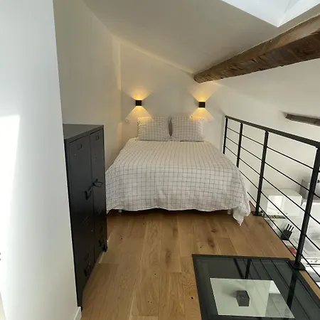 Holiday home Maison Avec Jardin & Parking Prive, Climatisee *